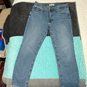 Madewell Perfect Vintage Mid-rise Jean, size 28, light wash